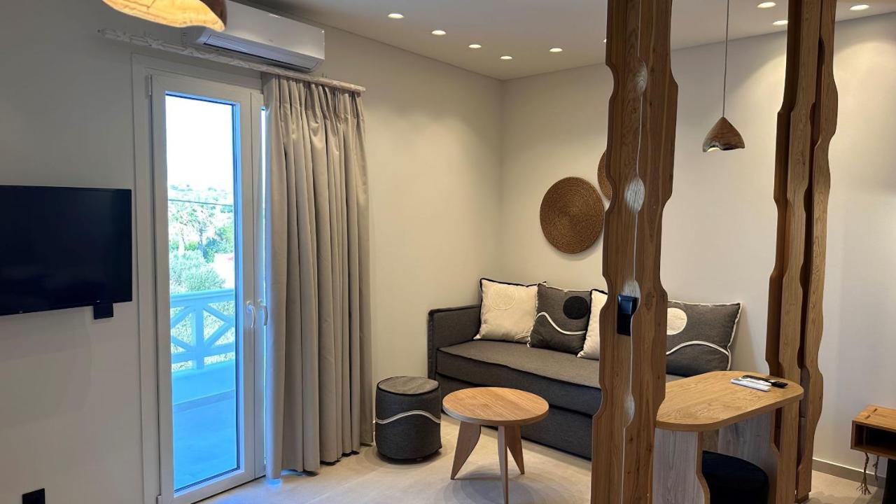 Aristotle Suites Adamantas Eksteriør billede